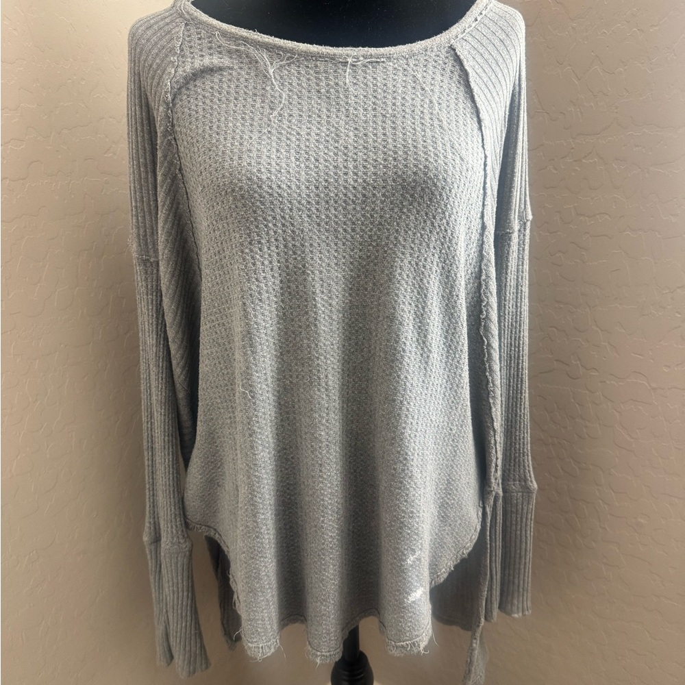 Free people Gray Long Sleeve Knit Top